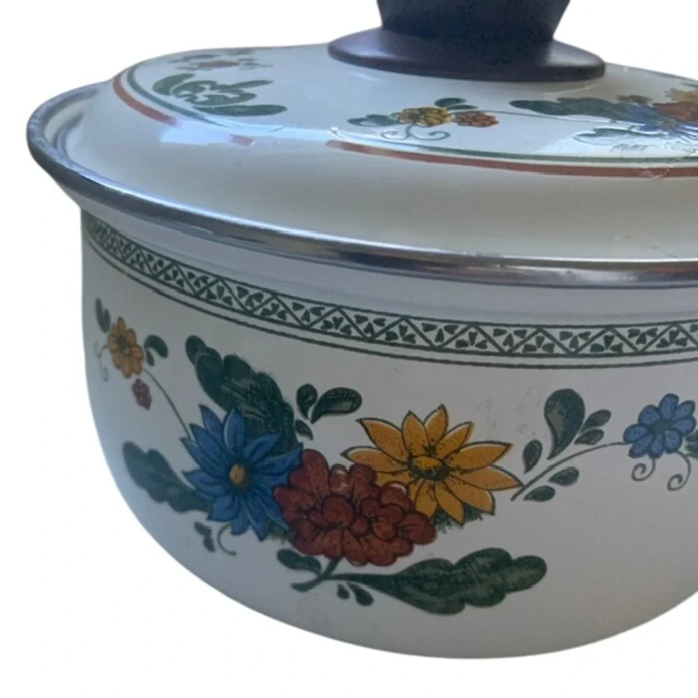 Vintage Floral Enamelware Saucepan Set w Lids Cottagecore Retro Kitchen
